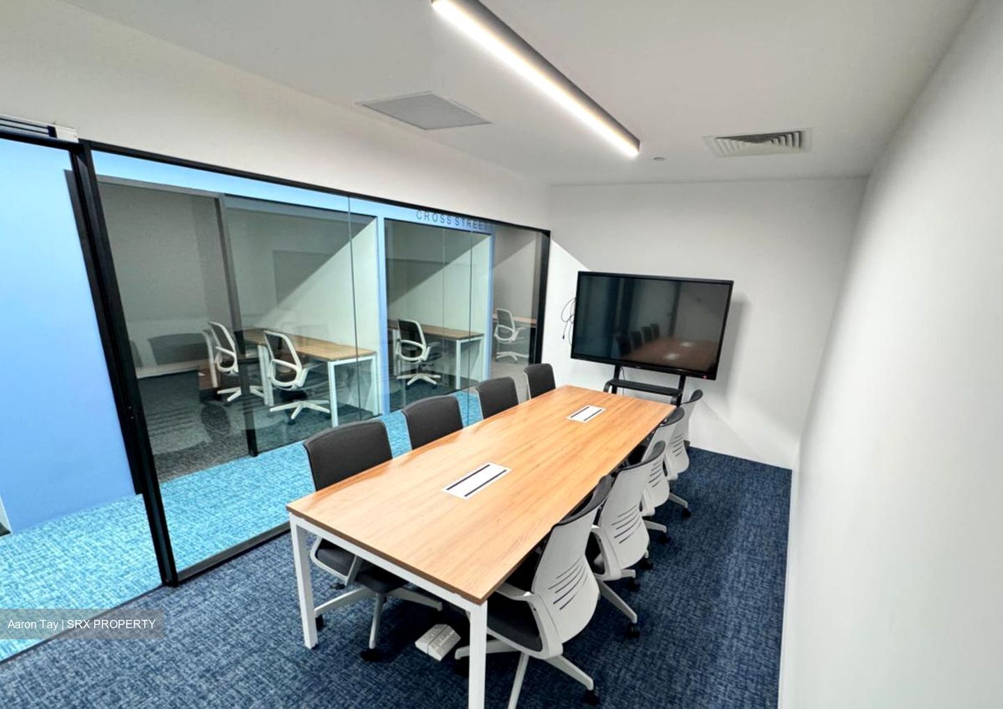 Robinson 77 (D1), Office #551803281
